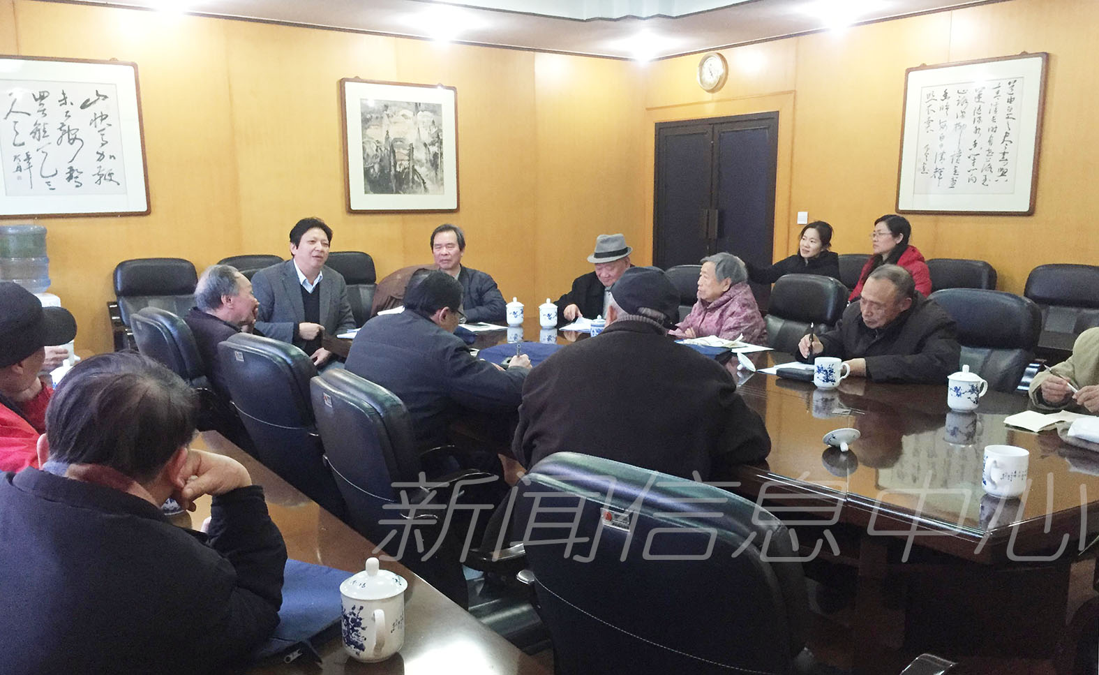 我校南昌校友会召开会长秘书长会议