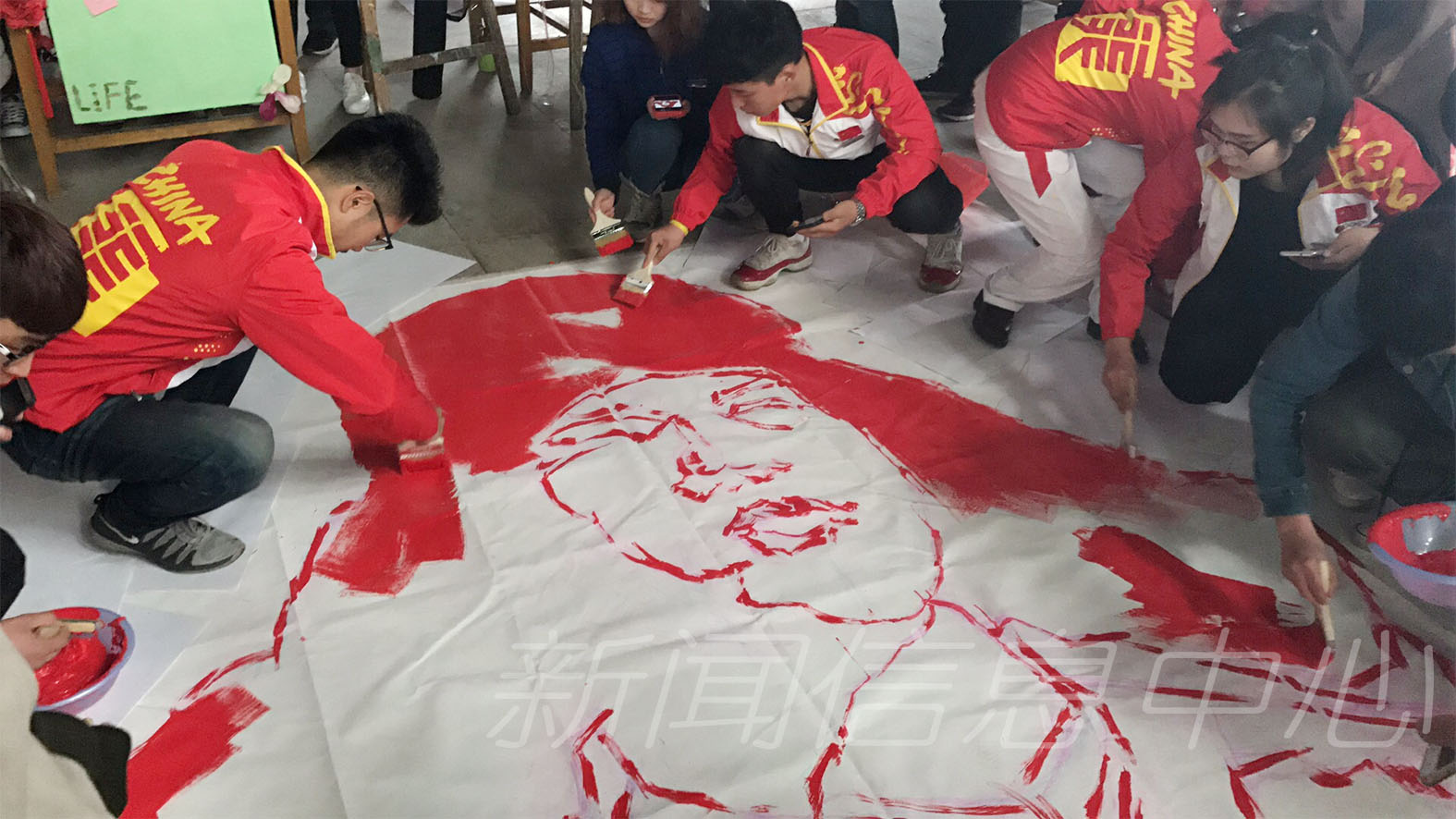 学校启动“学雷锋暨践行社会主义核心价值观宣传月”活动